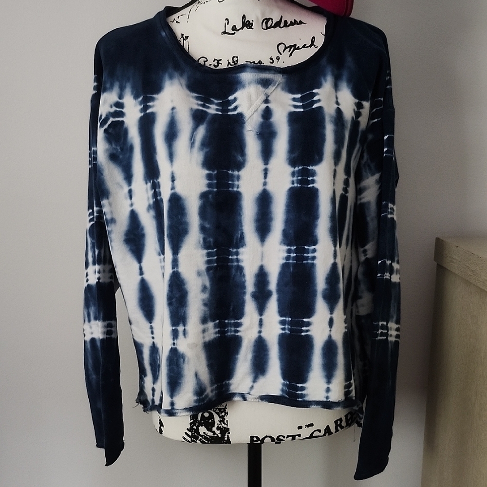 Navy Blue and White Long Sleeve Relaxed Sweatshirt